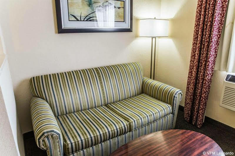 เบสต์ เวสเทิร์น แชลลอต / โอเชียน ไอล์ บีช โฮเต็ล Hotel แชลลอท ภายนอก รูปภาพ